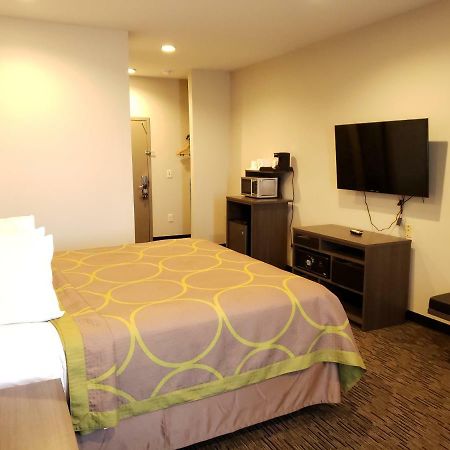 Hotel Super 8 By Wyndham St. Louis North Exterior foto