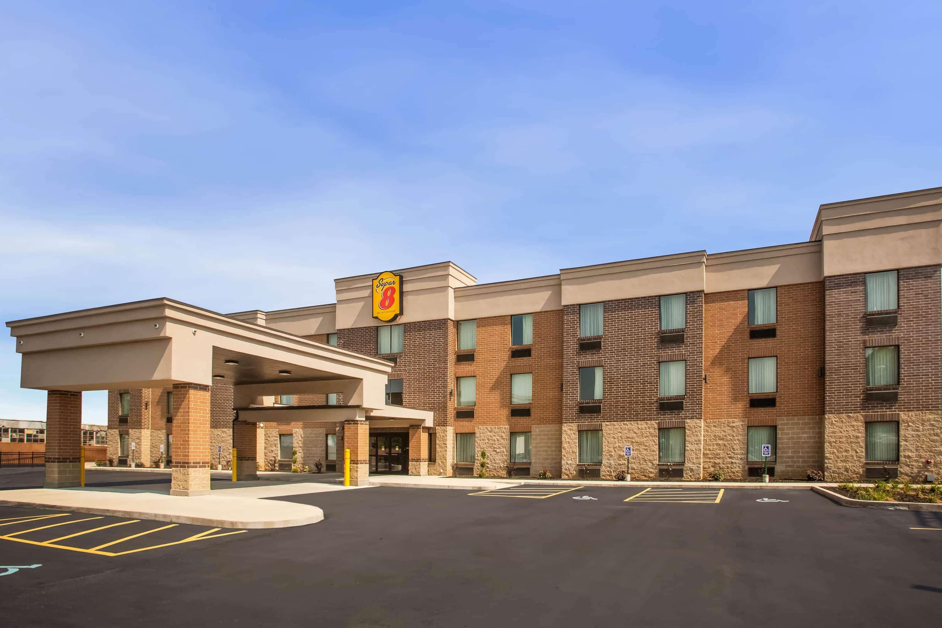 Hotel Super 8 By Wyndham St. Louis North Exterior foto